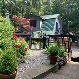 Salt Spring Carriage House Ganges