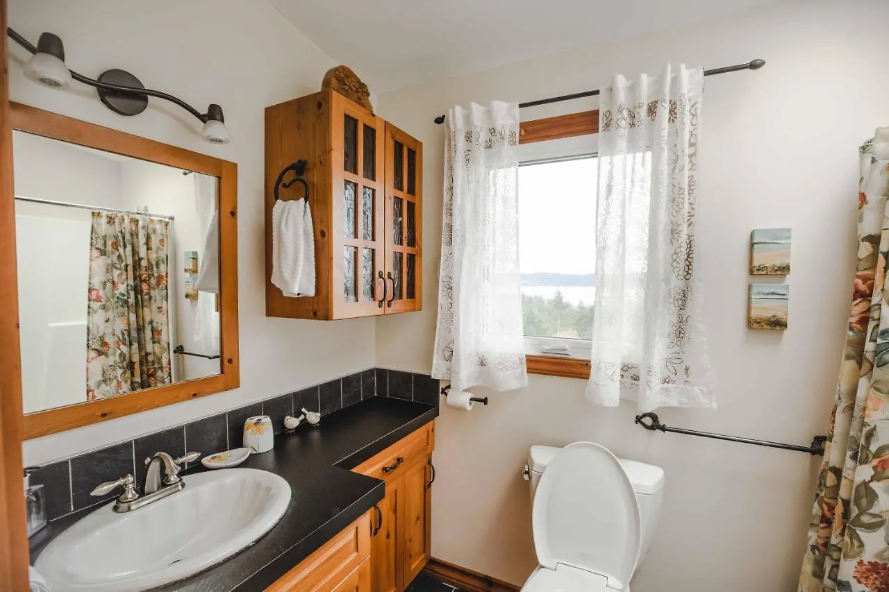 Morningside Garden Suite Ganges Bed & Breakfast